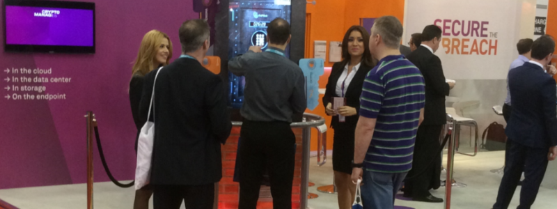 3 ways exhibition booth staff can support your B2B live marketing